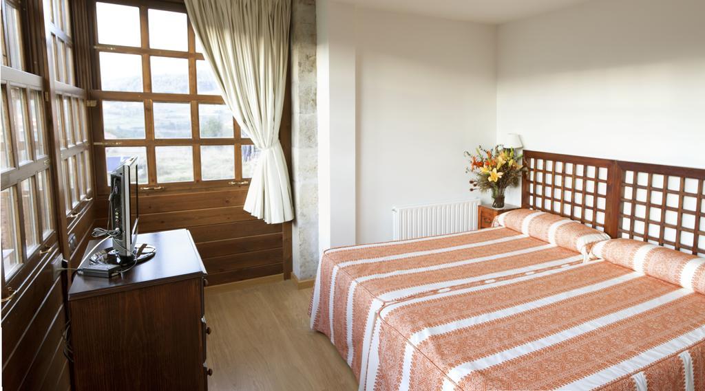 Hotel Casona Cuervo San Tirso de Candamo Екстериор снимка